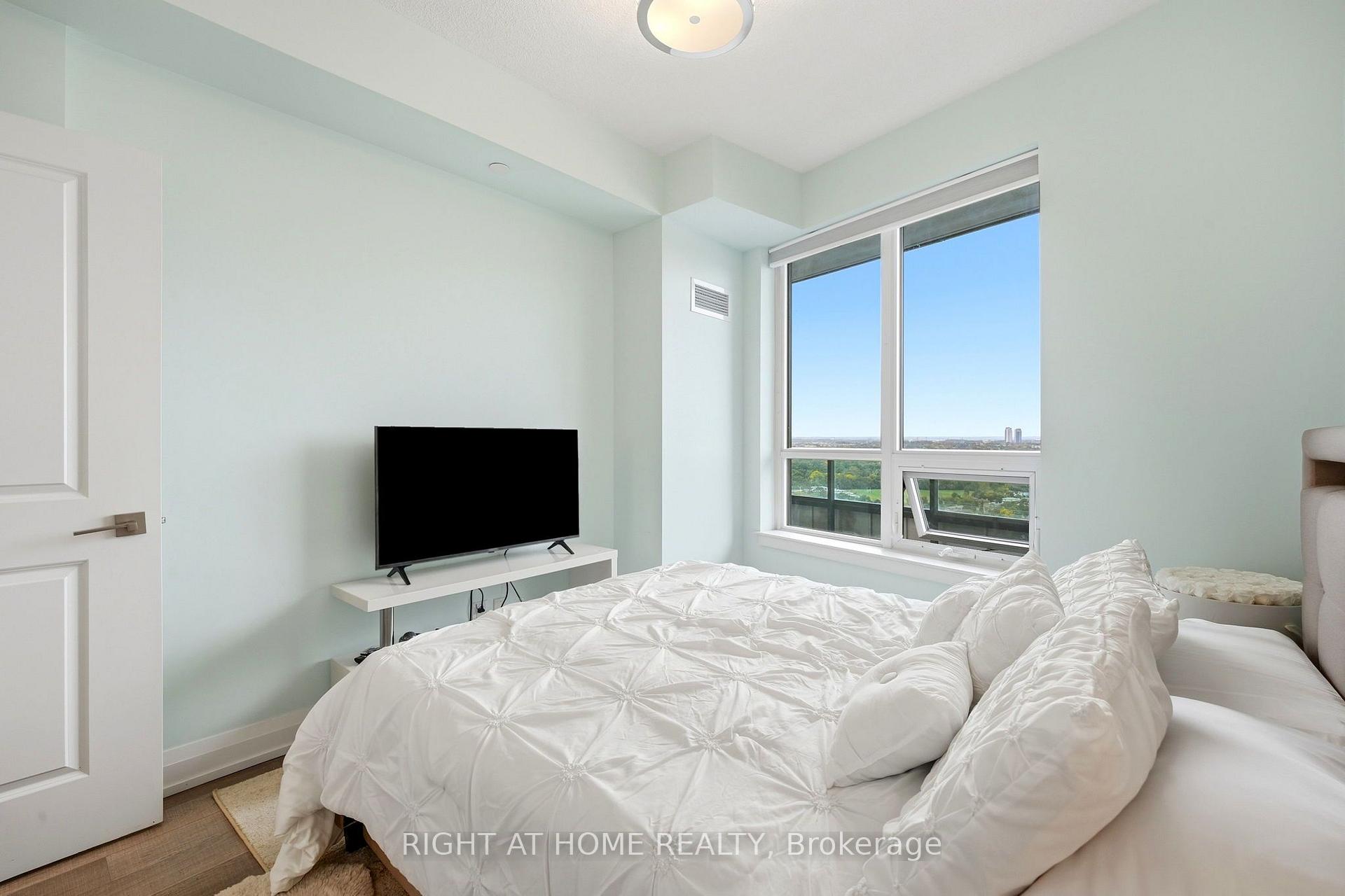 Photo 20 of Unit 1702, 7171 Yonge Street, Markham, Grandview — HOMEH