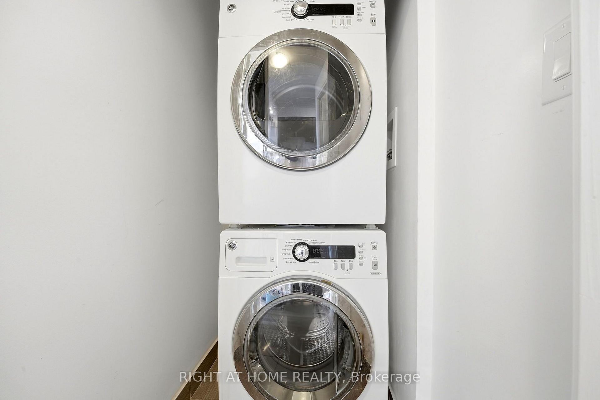 Photo 22 of Unit 1702, 7171 Yonge Street, Markham, Grandview — HOMEH