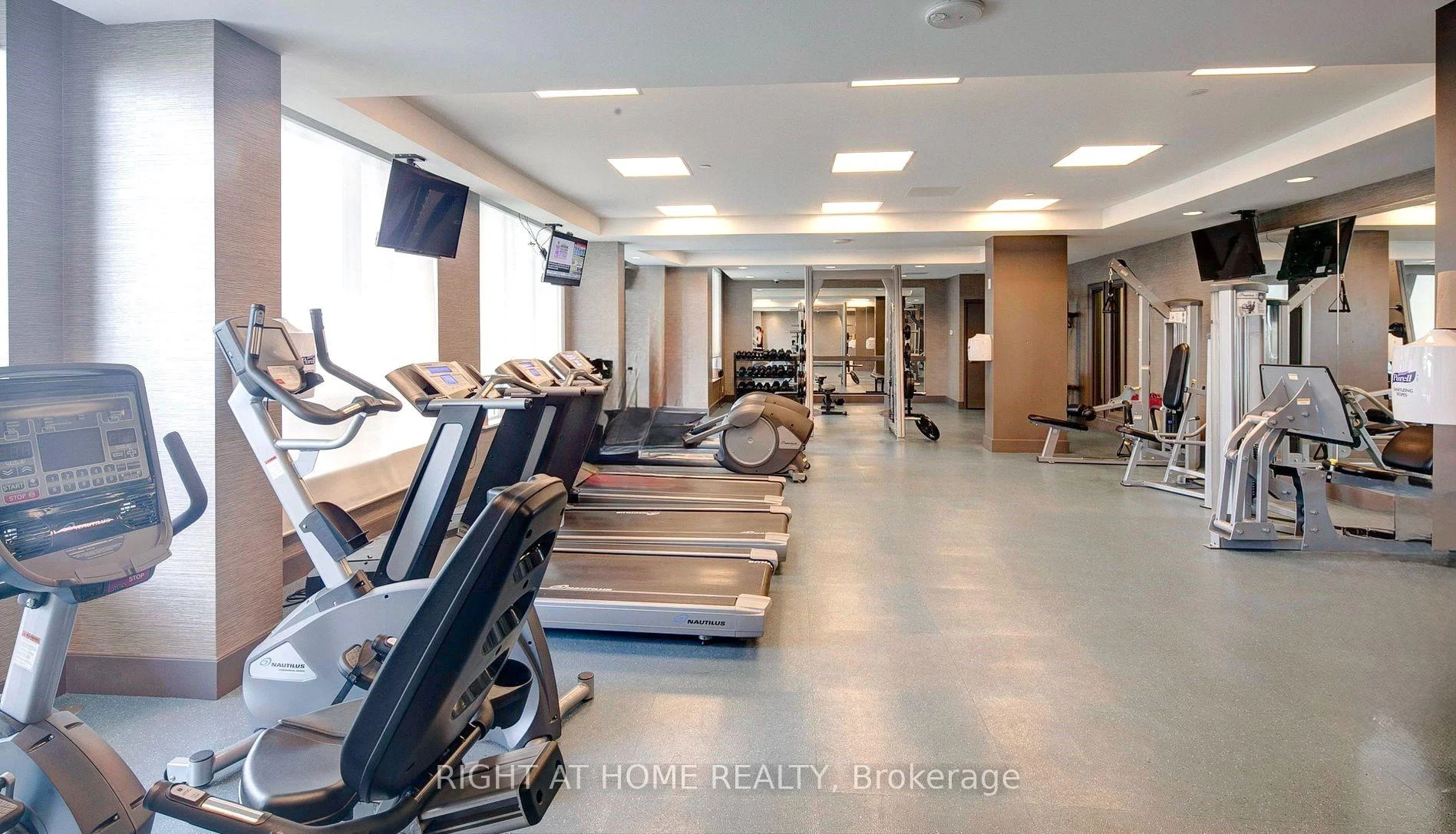 Photo 38 of Unit 1702, 7171 Yonge Street, Markham, Grandview — HOMEH