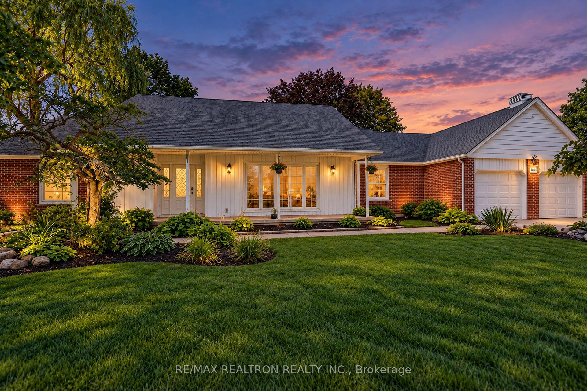 Photo 2 of 1304 Trulls Road, Clarington, Courtice — HOMEH