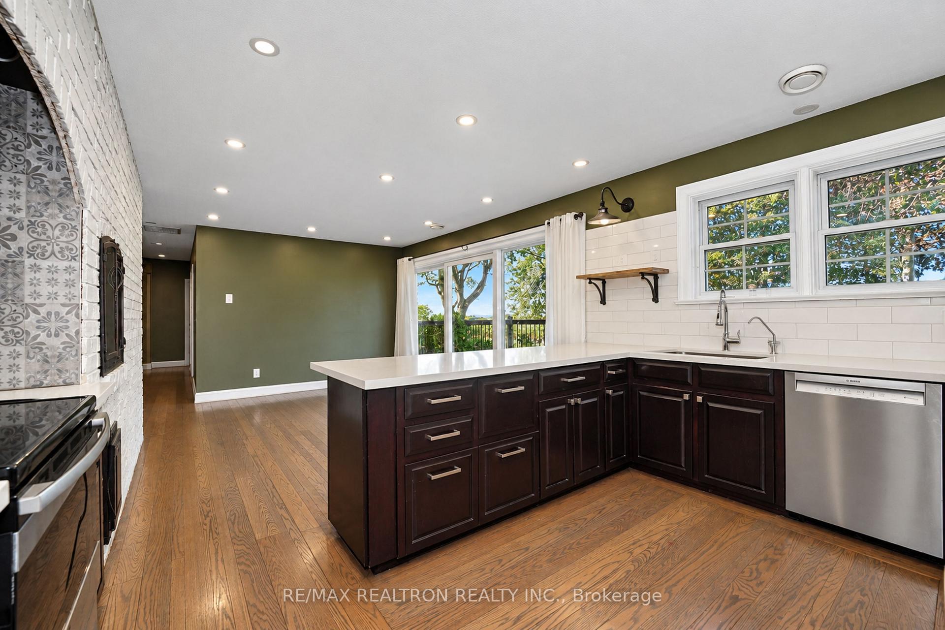 Photo 21 of 1304 Trulls Road, Clarington, Courtice — HOMEH