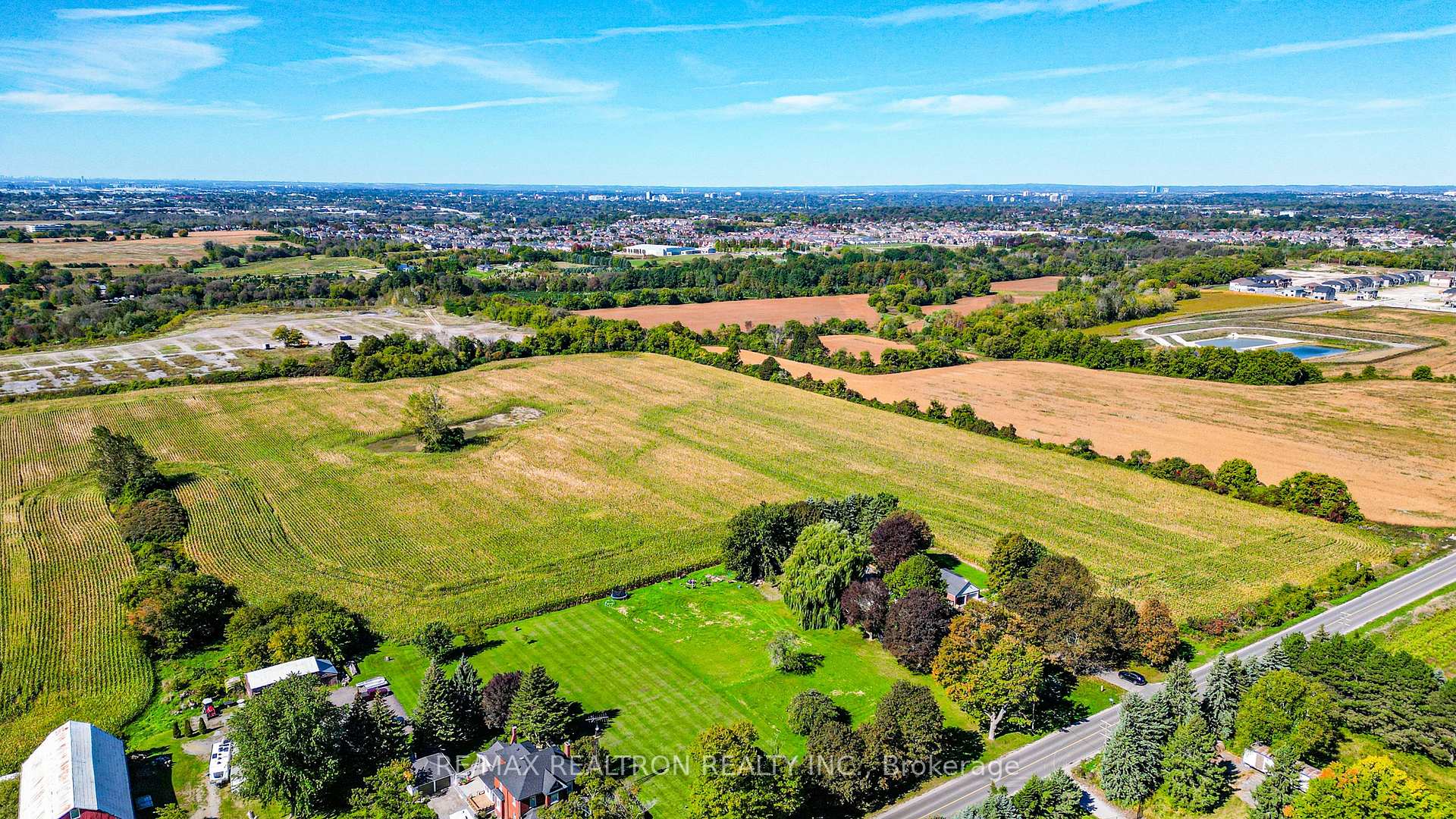 Photo 23 of 1304 Trulls Road, Clarington, Courtice — HOMEH