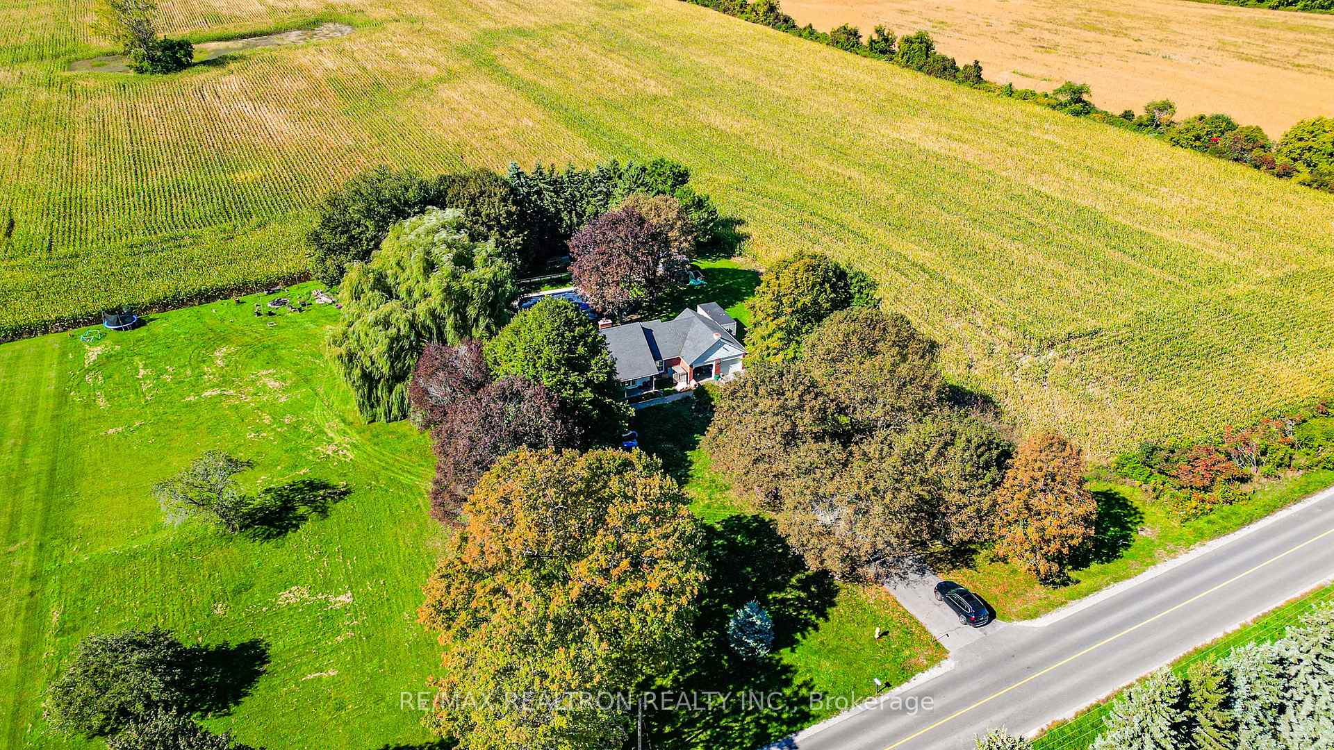 Photo 24 of 1304 Trulls Road, Clarington, Courtice — HOMEH