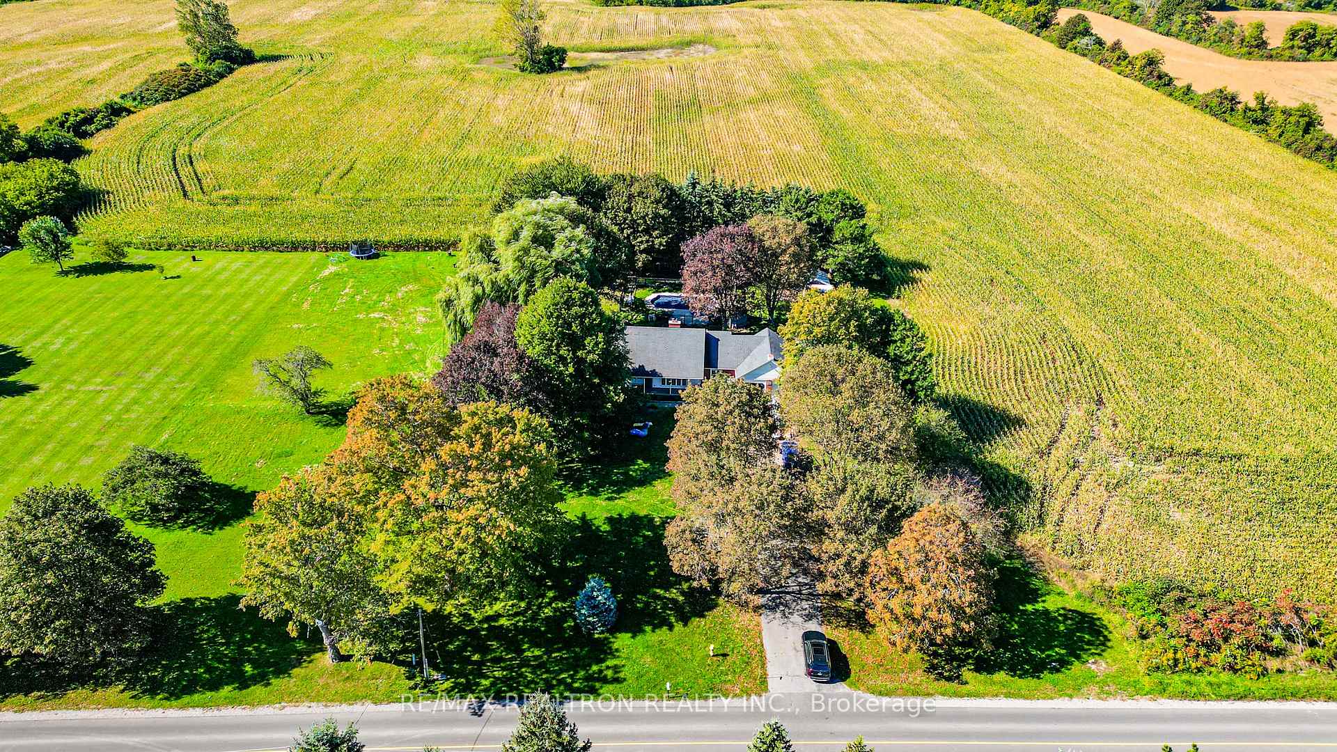 Photo 25 of 1304 Trulls Road, Clarington, Courtice — HOMEH
