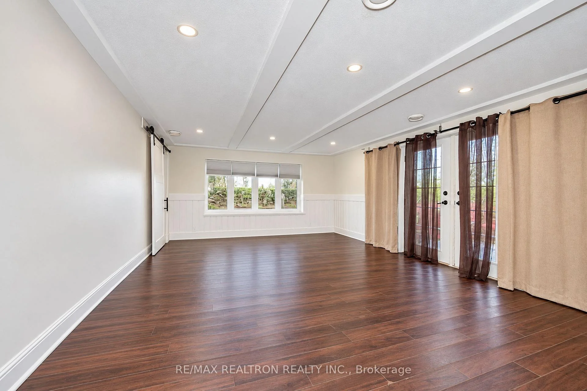 Photo 53 of 1304 Trulls Road, Clarington, Courtice — HOMEH