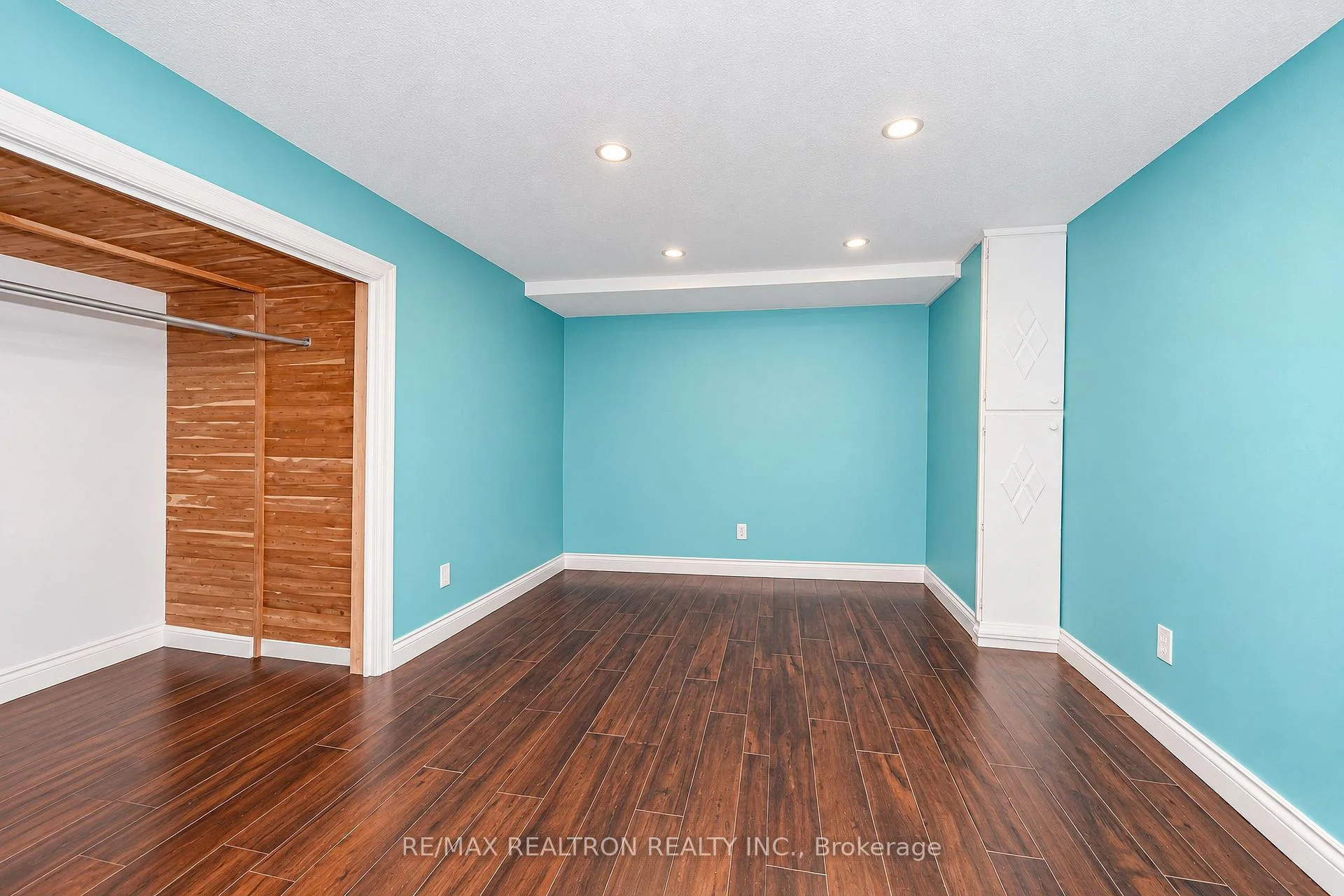Photo 54 of 1304 Trulls Road, Clarington, Courtice — HOMEH