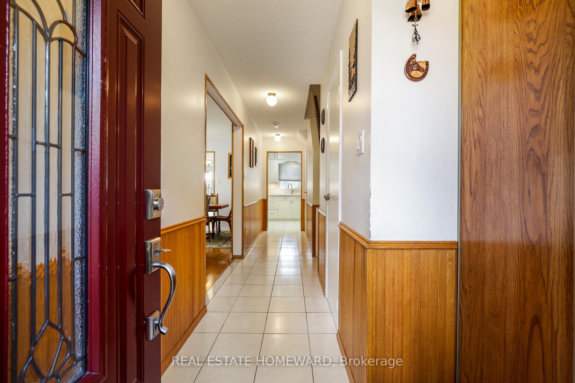 Photo 4 of 6399 Colebrook Crescent, Mississauga, Meadowvale — HOMEH
