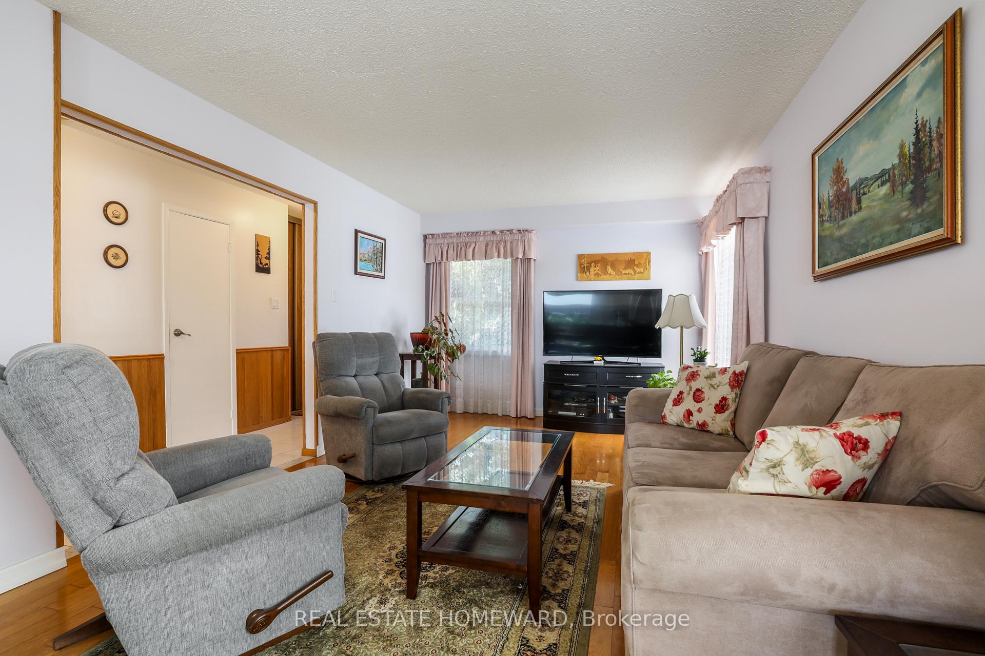 Photo 7 of 6399 Colebrook Crescent, Mississauga, Meadowvale — HOMEH