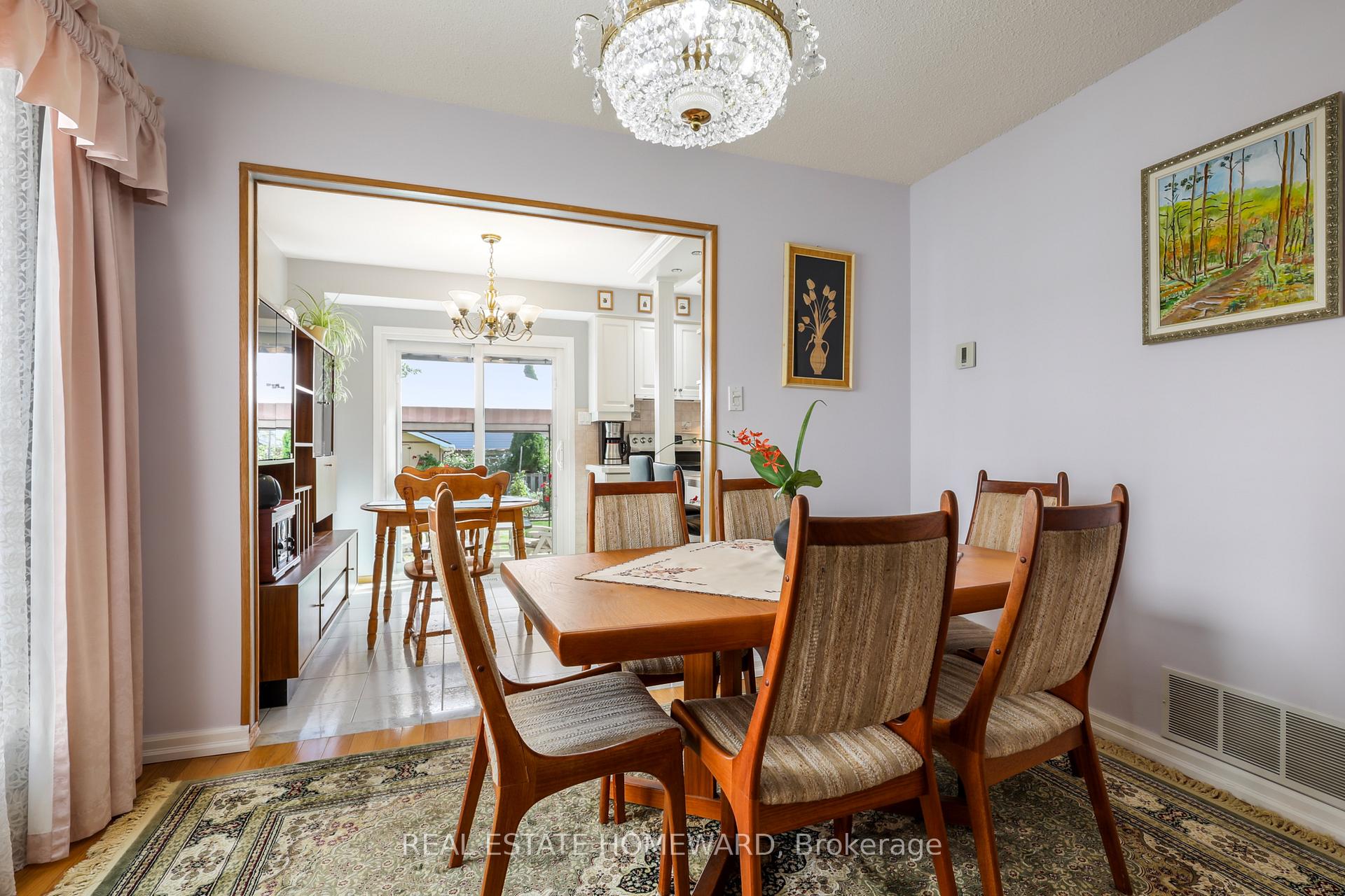 Photo 10 of 6399 Colebrook Crescent, Mississauga, Meadowvale — HOMEH
