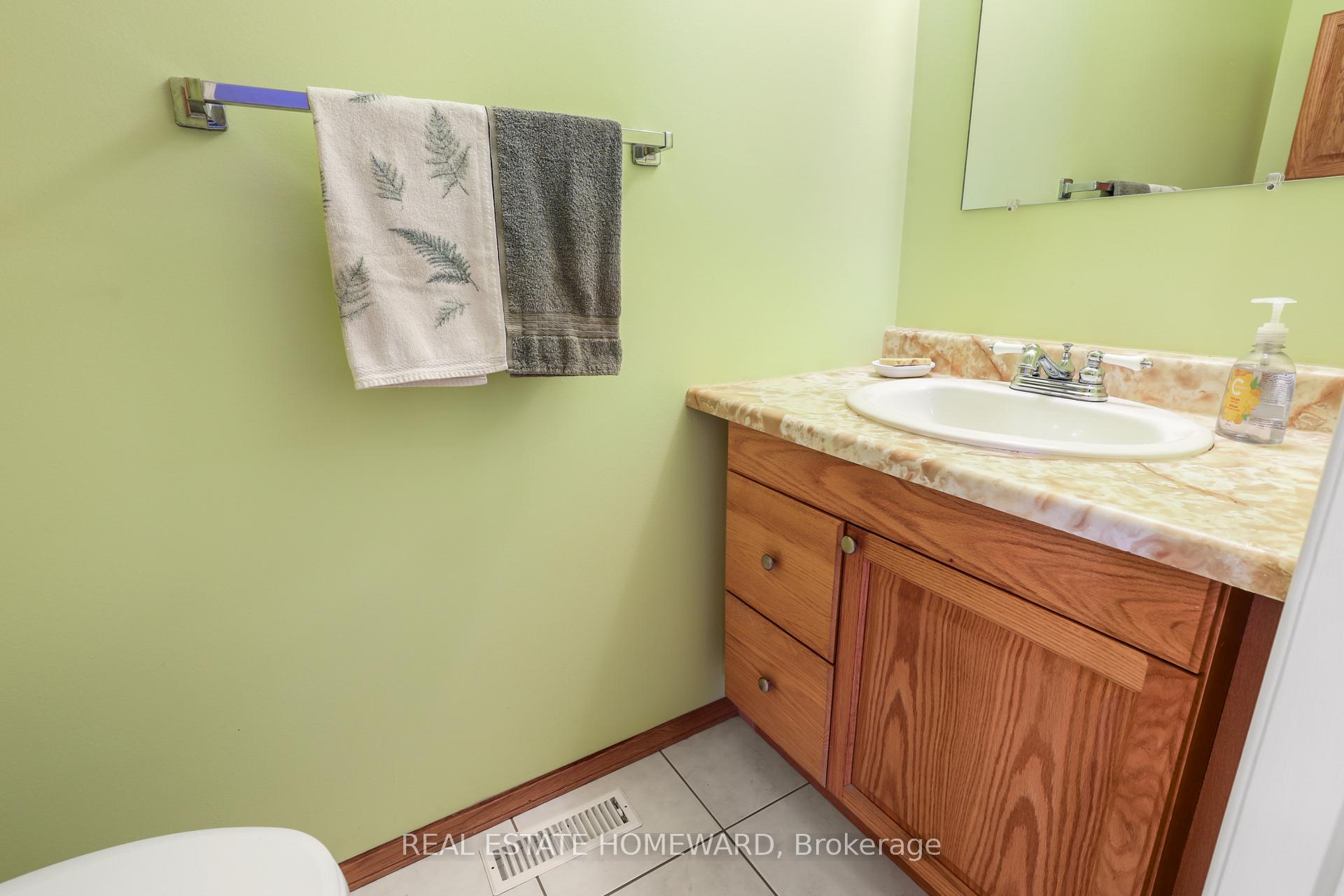 Photo 18 of 6399 Colebrook Crescent, Mississauga, Meadowvale — HOMEH