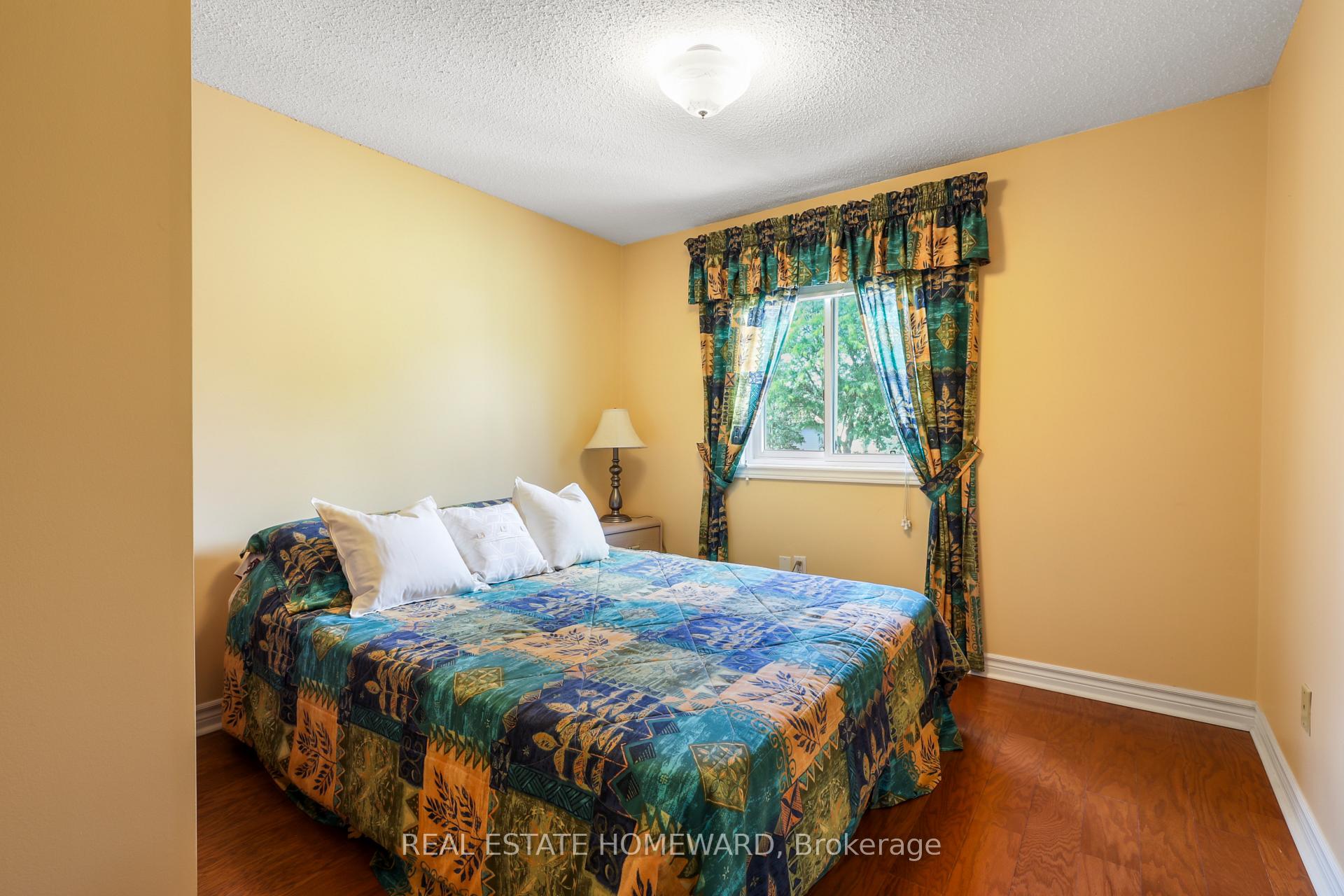 Photo 21 of 6399 Colebrook Crescent, Mississauga, Meadowvale — HOMEH