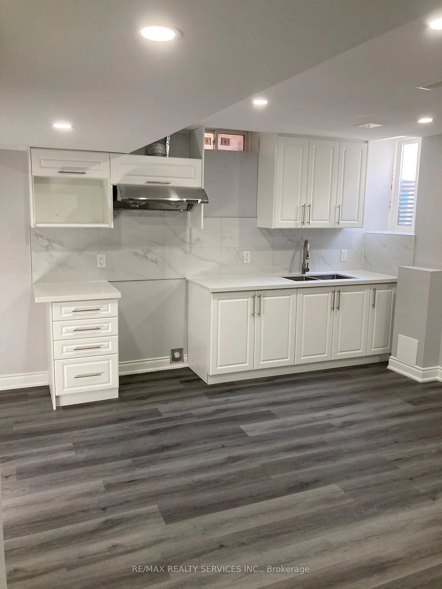 Photo 3 of Unit BASEMENT, 29 Lampman Crescent, Brampton, Credit Valley — HOMEH