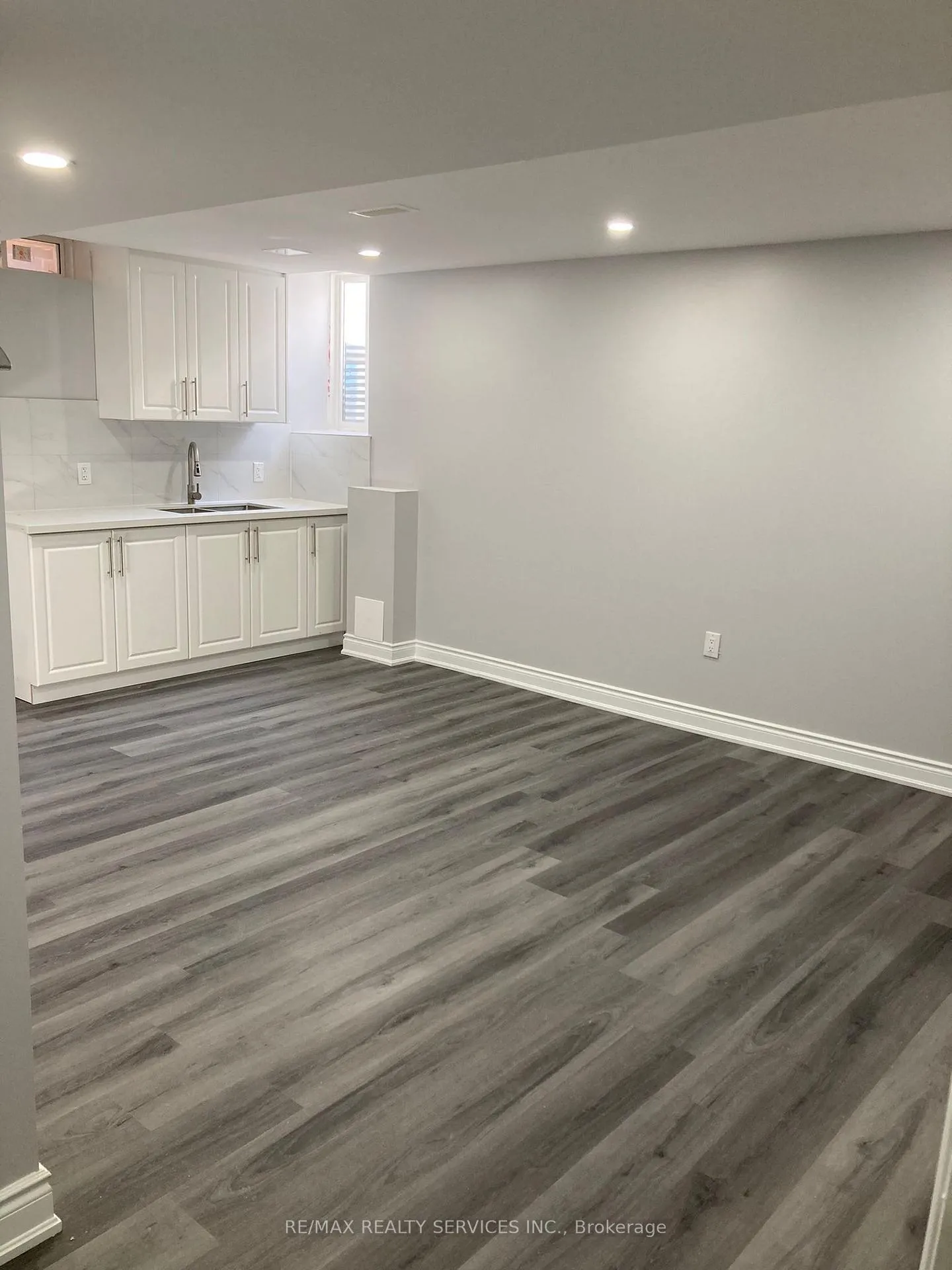 Photo 4 of Unit BASEMENT, 29 Lampman Crescent, Brampton, Credit Valley — HOMEH