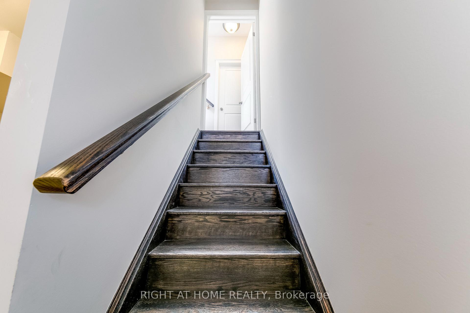 Photo 23 of 537 Terrace Way, Oakville, Sixteen Hollow — HOMEH