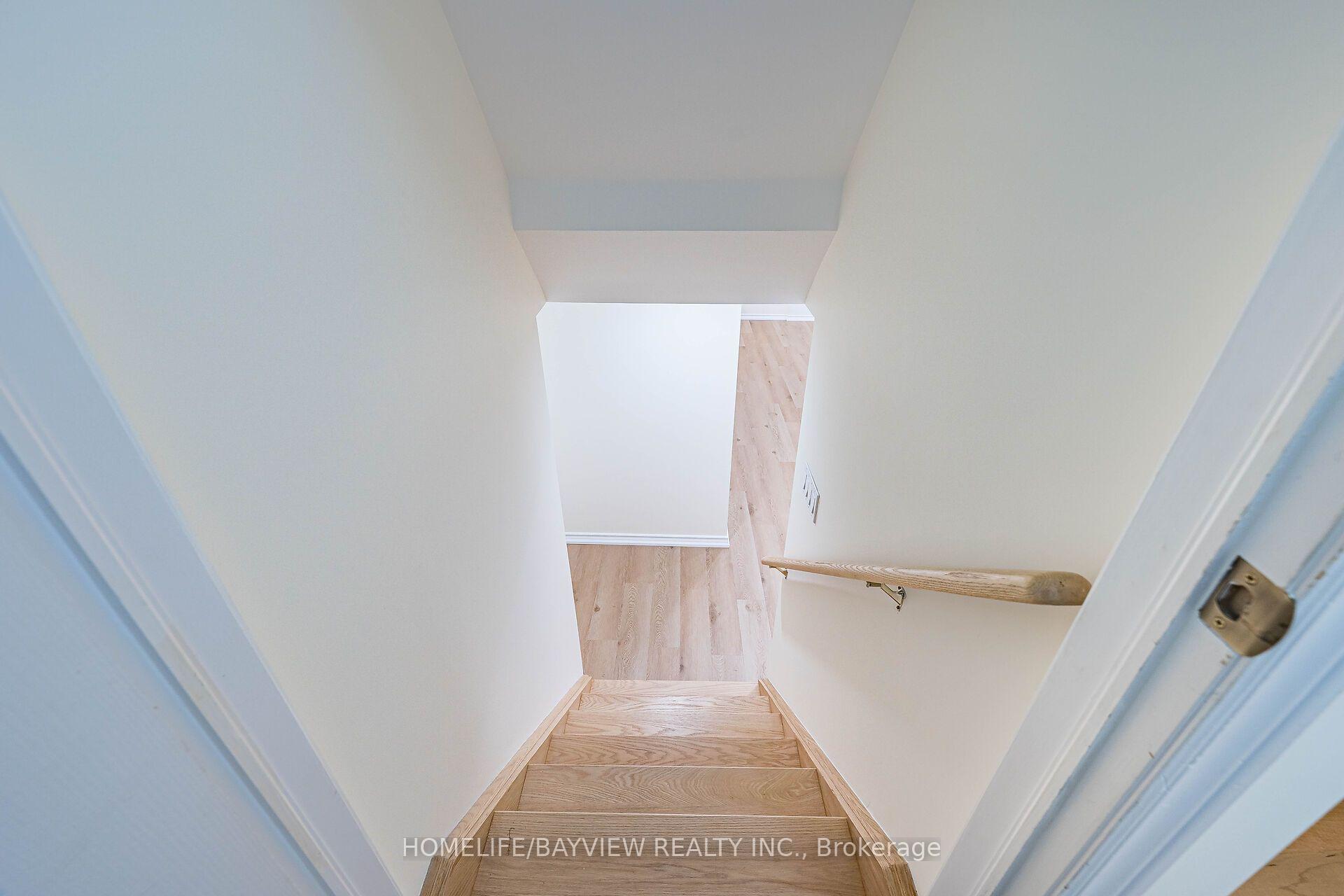 Photo 37 of 8 Matisse Trail, Vaughan, Patterson — HOMEH