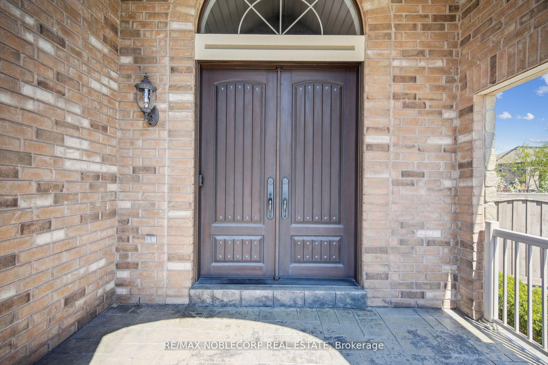 Photo 4 of 27 Gorman Avenue, Vaughan, Vellore Village — HOMEH