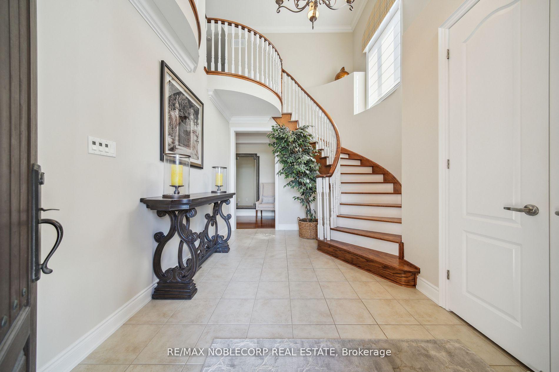 Photo 5 of 27 Gorman Avenue, Vaughan, Vellore Village — HOMEH