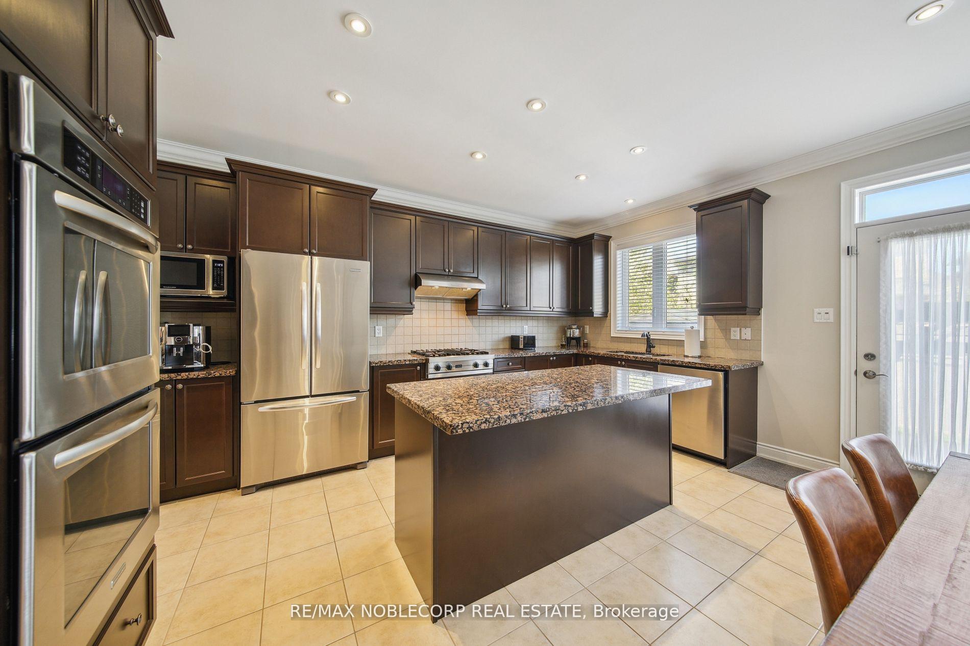 Photo 10 of 27 Gorman Avenue, Vaughan, Vellore Village — HOMEH