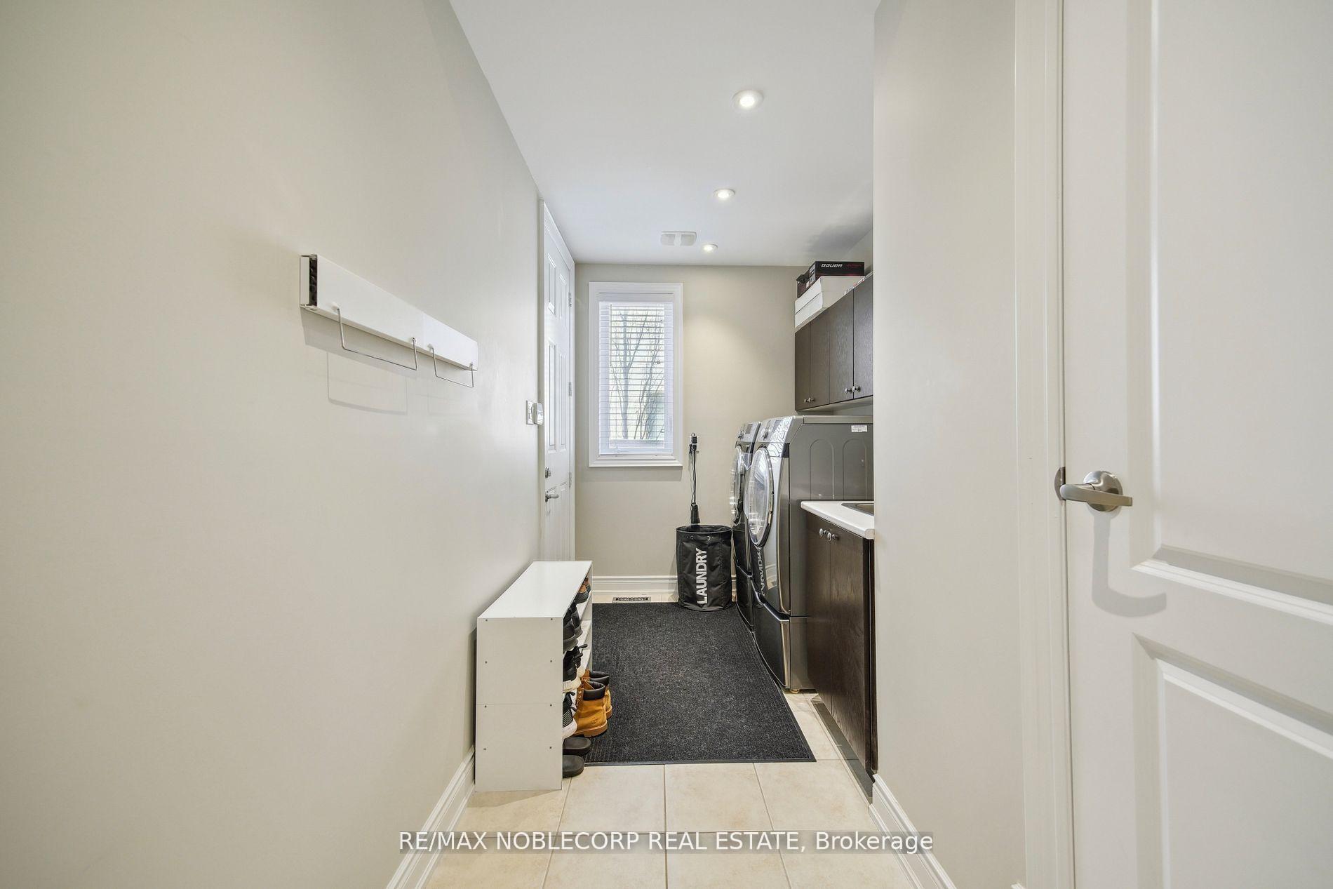 Photo 16 of 27 Gorman Avenue, Vaughan, Vellore Village — HOMEH