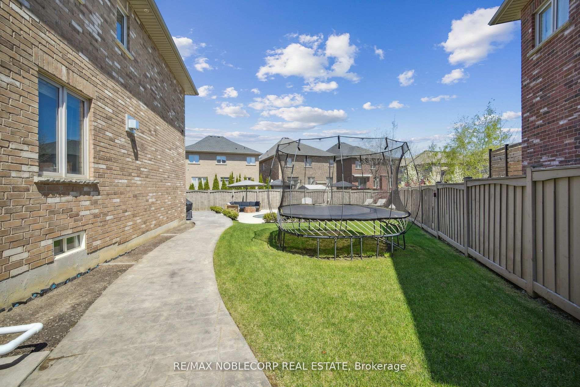 Photo 42 of 27 Gorman Avenue, Vaughan, Vellore Village — HOMEH