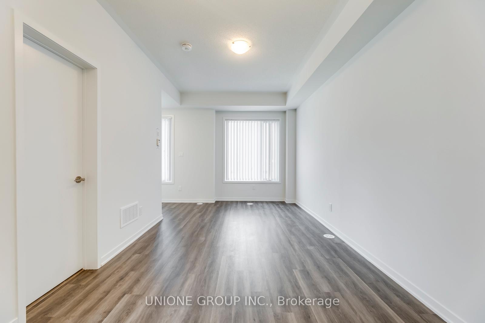 Photo 8 of Unit 19, 260 Twelfth Street, Etobicoke, New Toronto — HOMEH