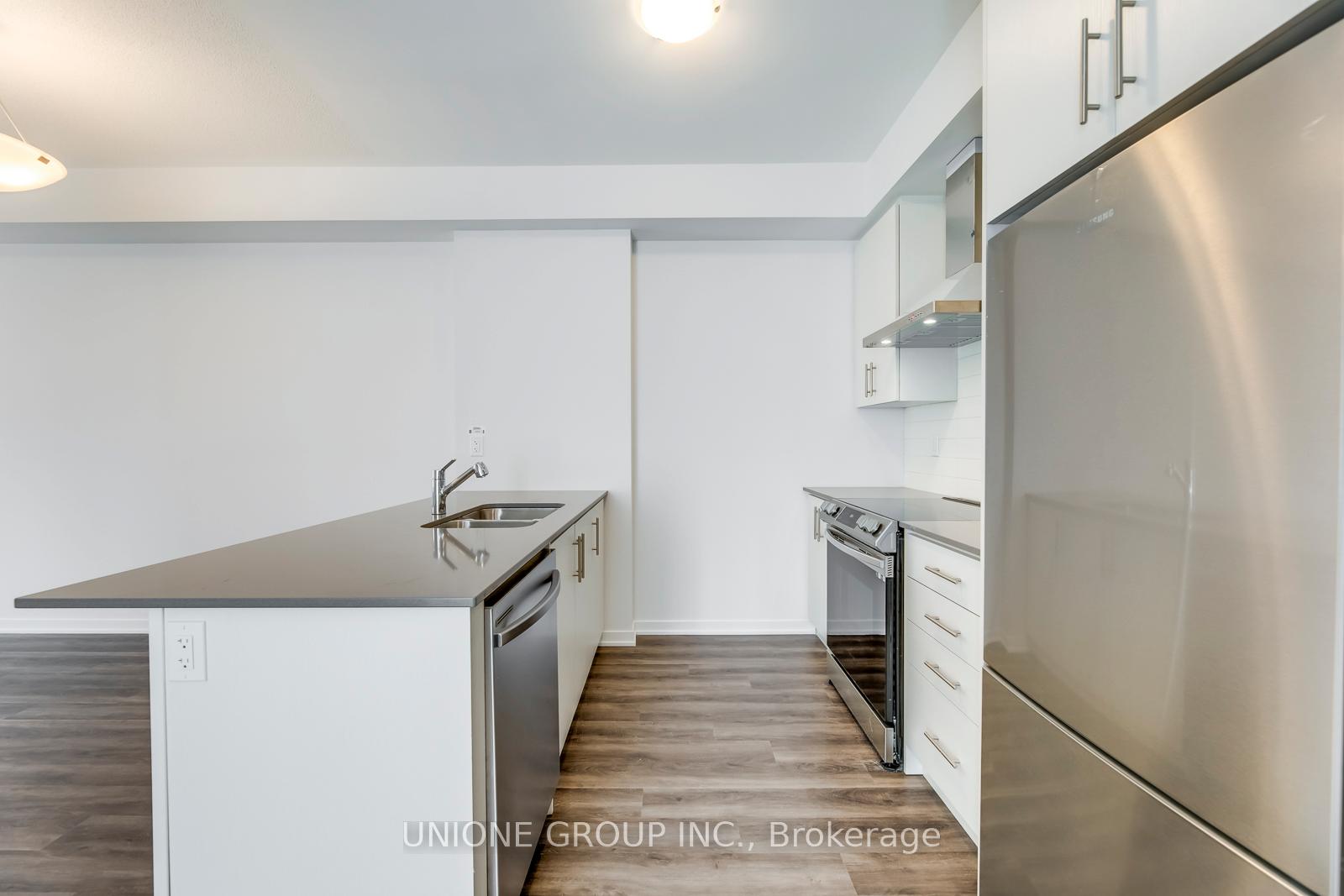 Photo 13 of Unit 19, 260 Twelfth Street, Etobicoke, New Toronto — HOMEH