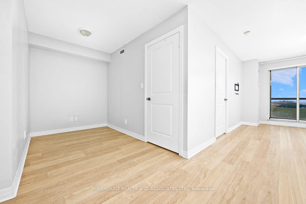Photo 3 of Unit 607, 30 Herons Hill Way, North York, Henry Farm — HOMEH