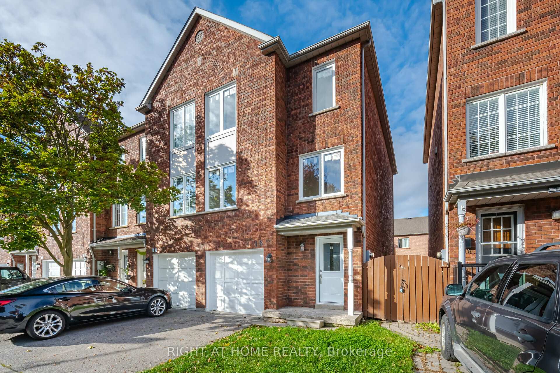 Photo 2 of Unit 13, 1995 Pinegrove Avenue, Pickering, Highbush — HOMEH