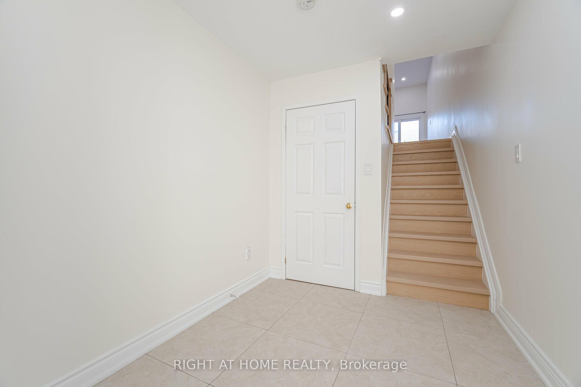 Photo 5 of Unit 13, 1995 Pinegrove Avenue, Pickering, Highbush — HOMEH