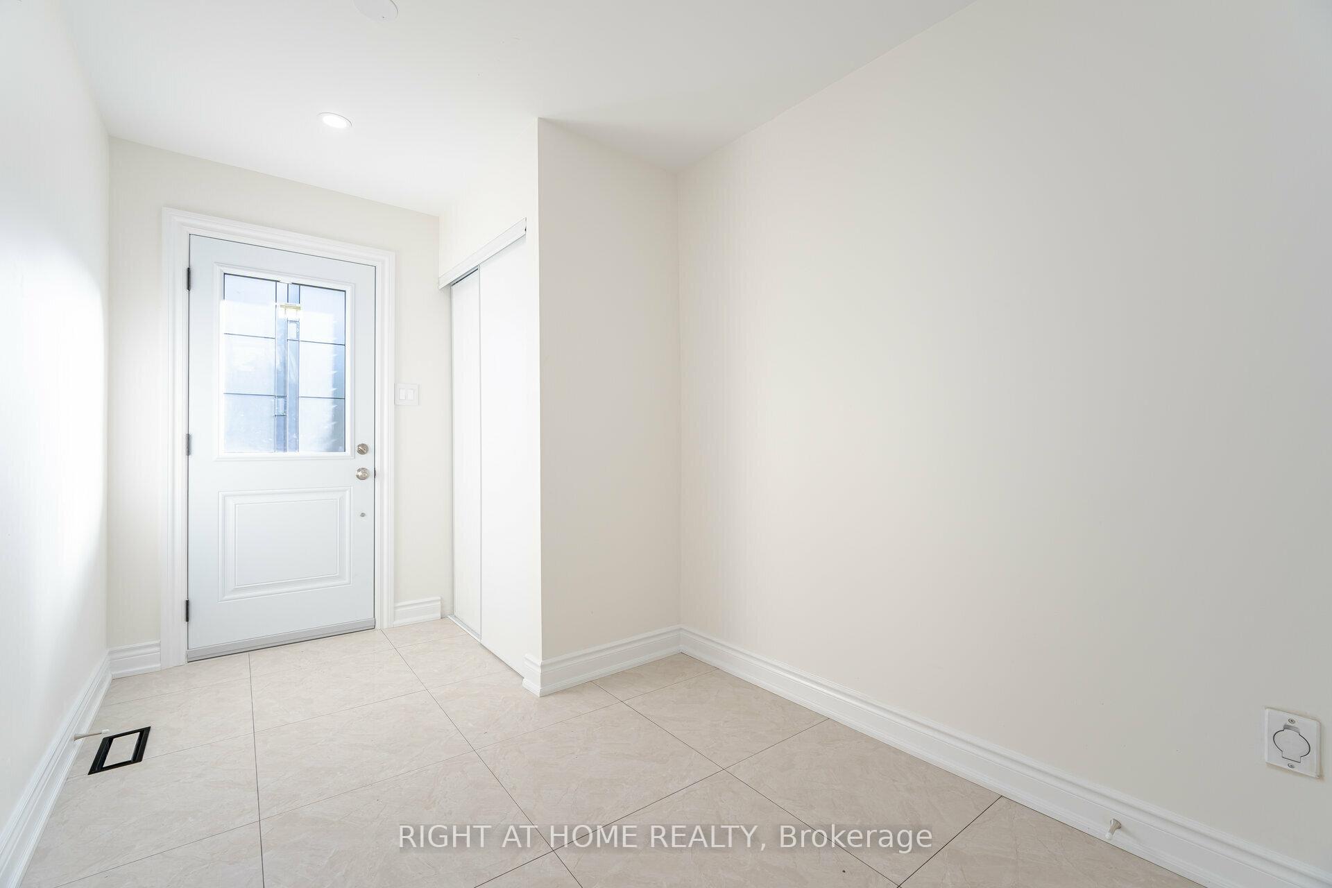 Photo 4 of Unit 13, 1995 Pinegrove Avenue, Pickering, Highbush — HOMEH