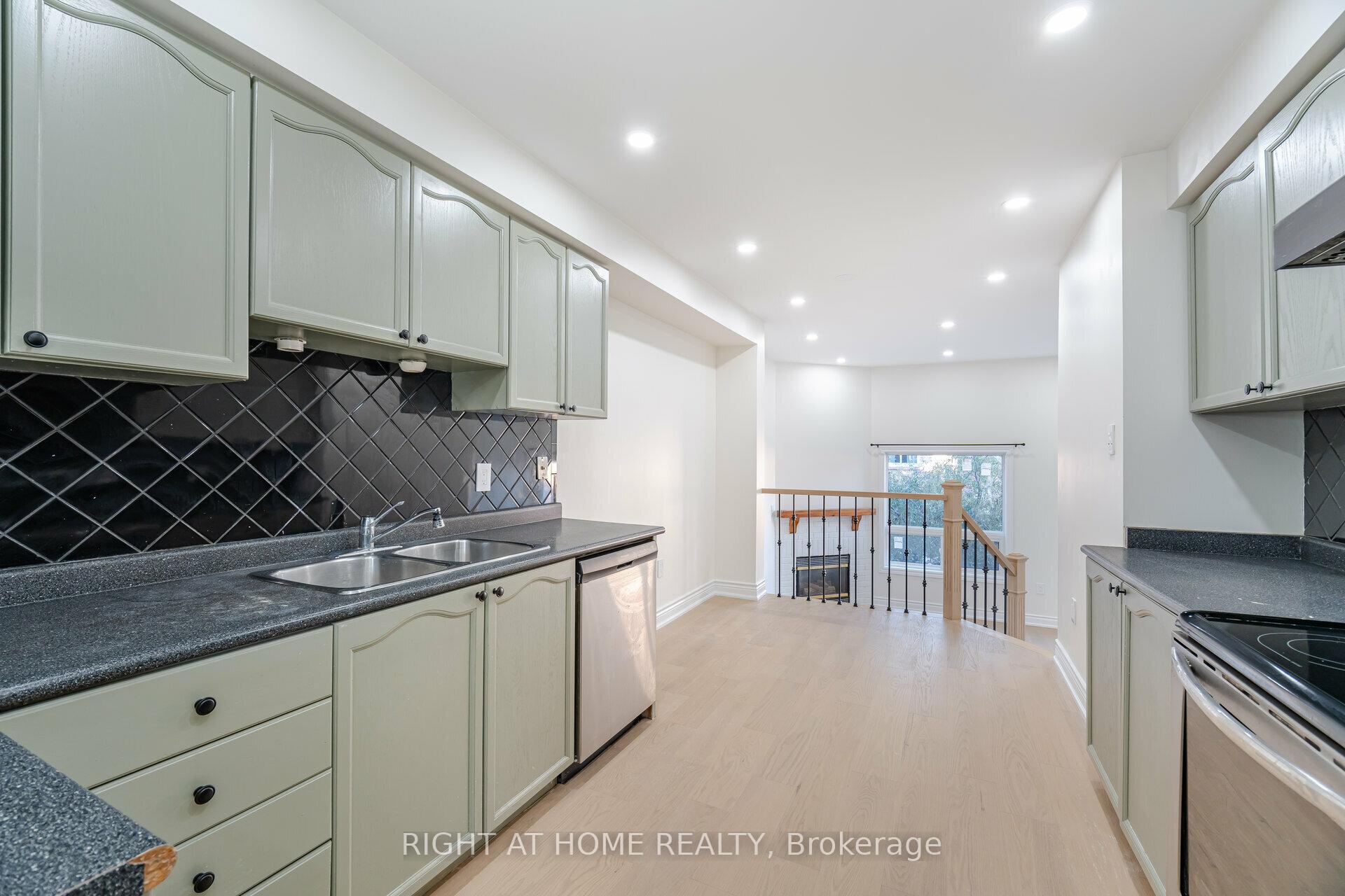 Photo 12 of Unit 13, 1995 Pinegrove Avenue, Pickering, Highbush — HOMEH