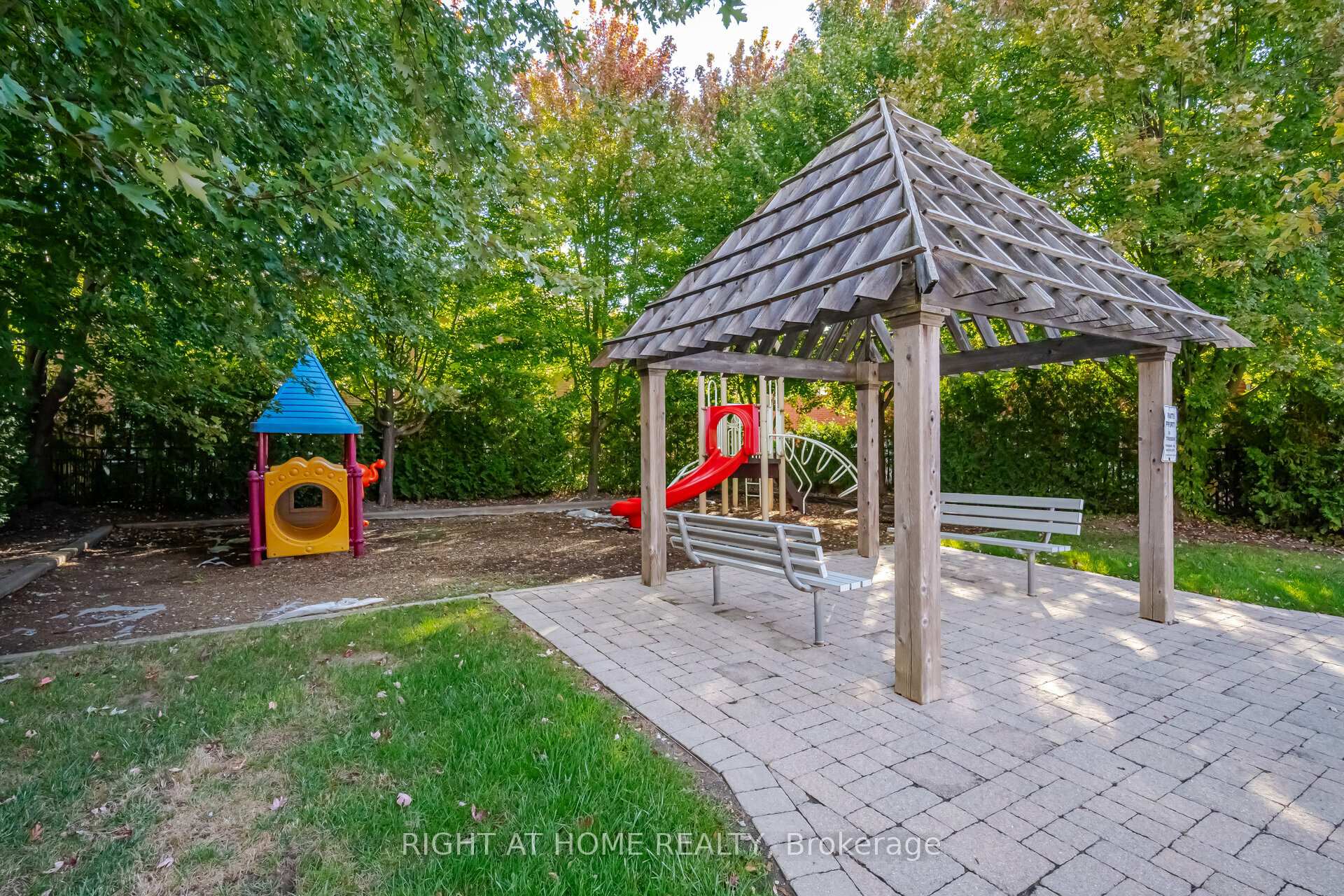 Photo 39 of Unit 13, 1995 Pinegrove Avenue, Pickering, Highbush — HOMEH
