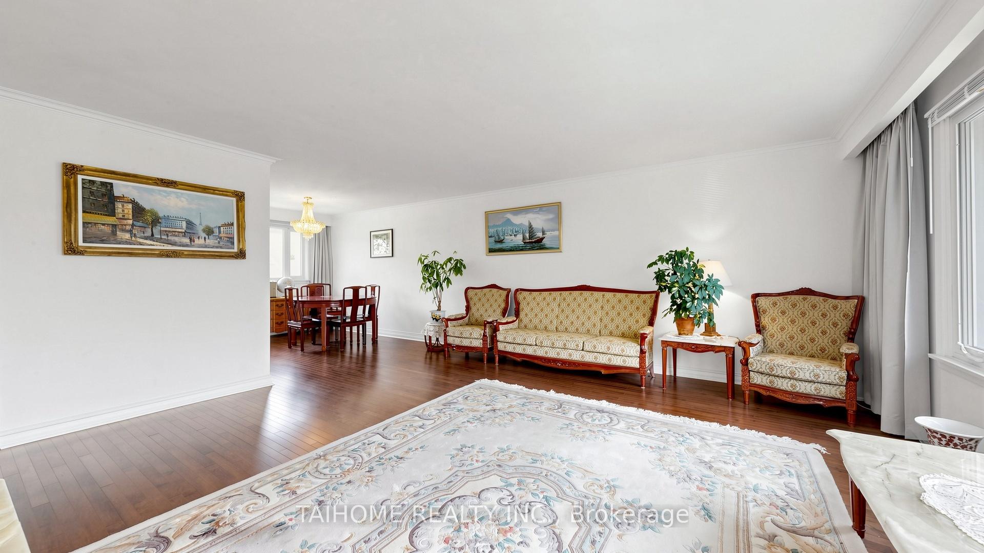 Photo 7 of 72 Bowerbank Drive, North York, Newtonbrook East — HOMEH