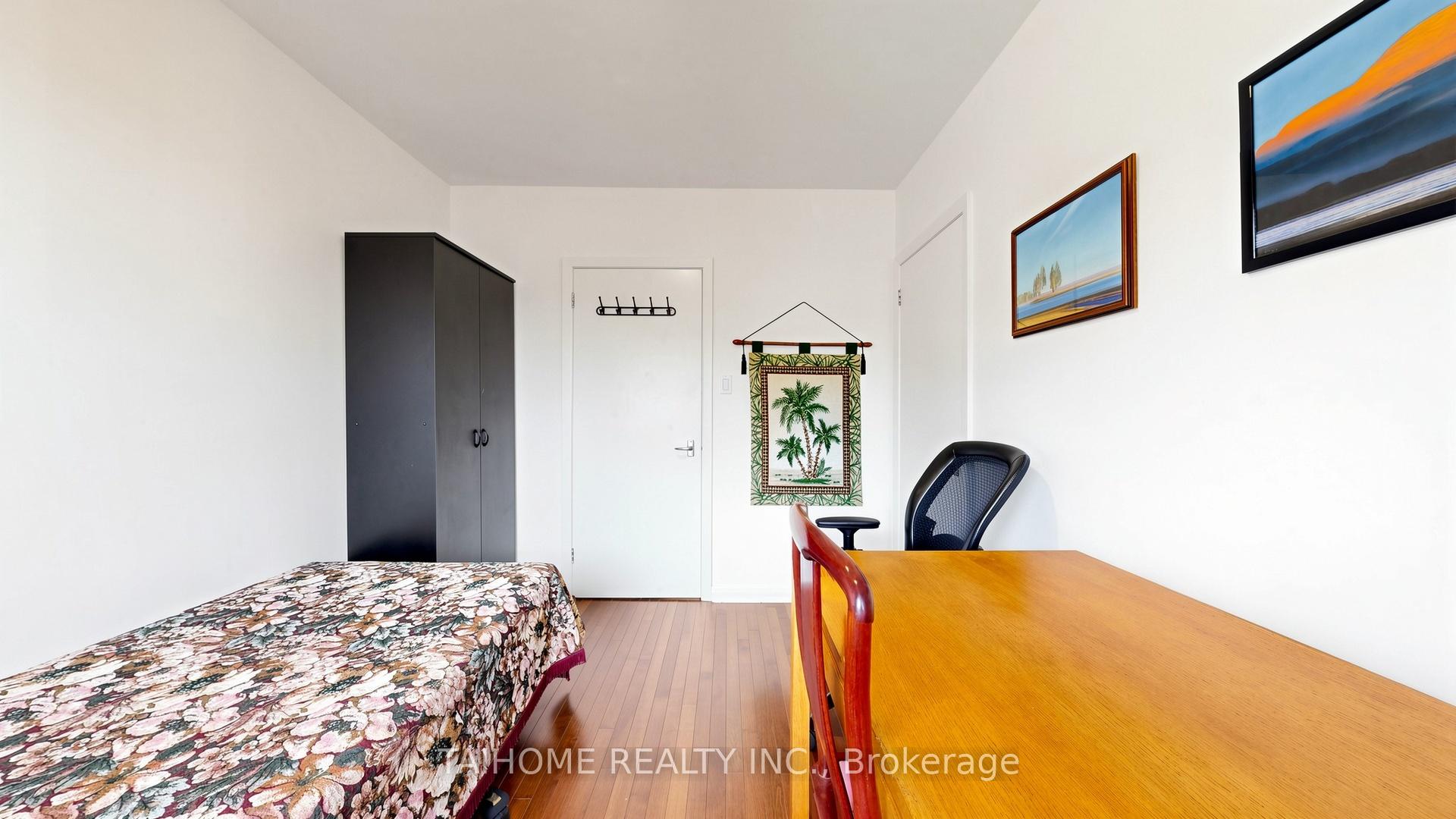 Photo 27 of 72 Bowerbank Drive, North York, Newtonbrook East — HOMEH