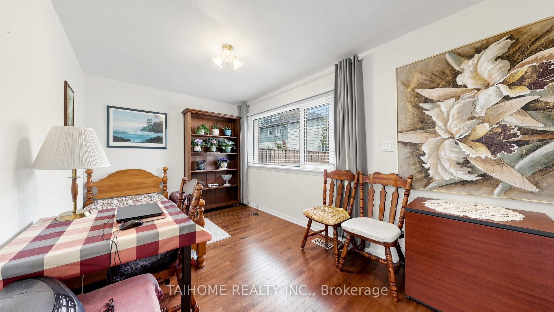 Photo 30 of 72 Bowerbank Drive, North York, Newtonbrook East — HOMEH