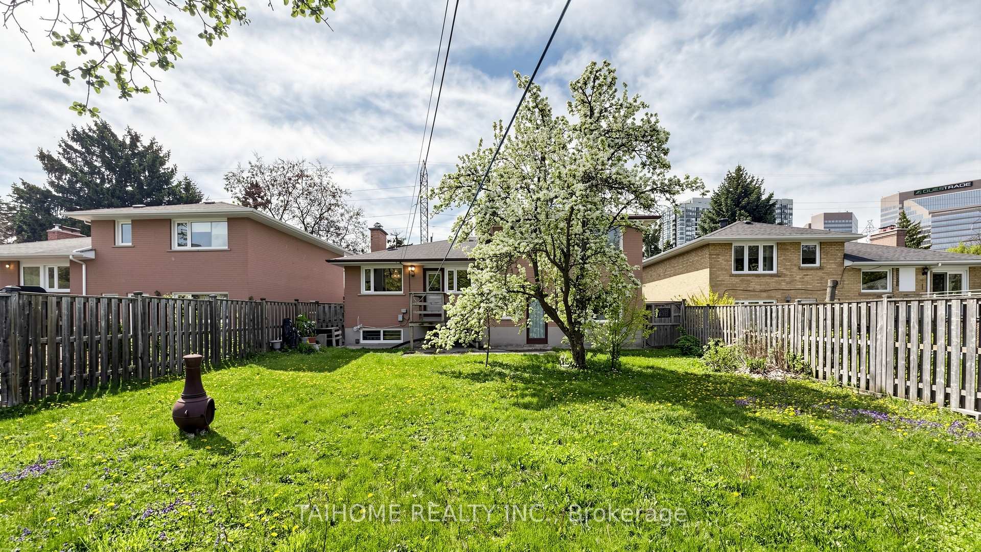 Photo 40 of 72 Bowerbank Drive, North York, Newtonbrook East — HOMEH