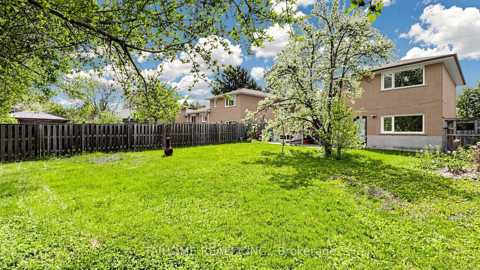Photo 42 of 72 Bowerbank Drive, North York, Newtonbrook East — HOMEH