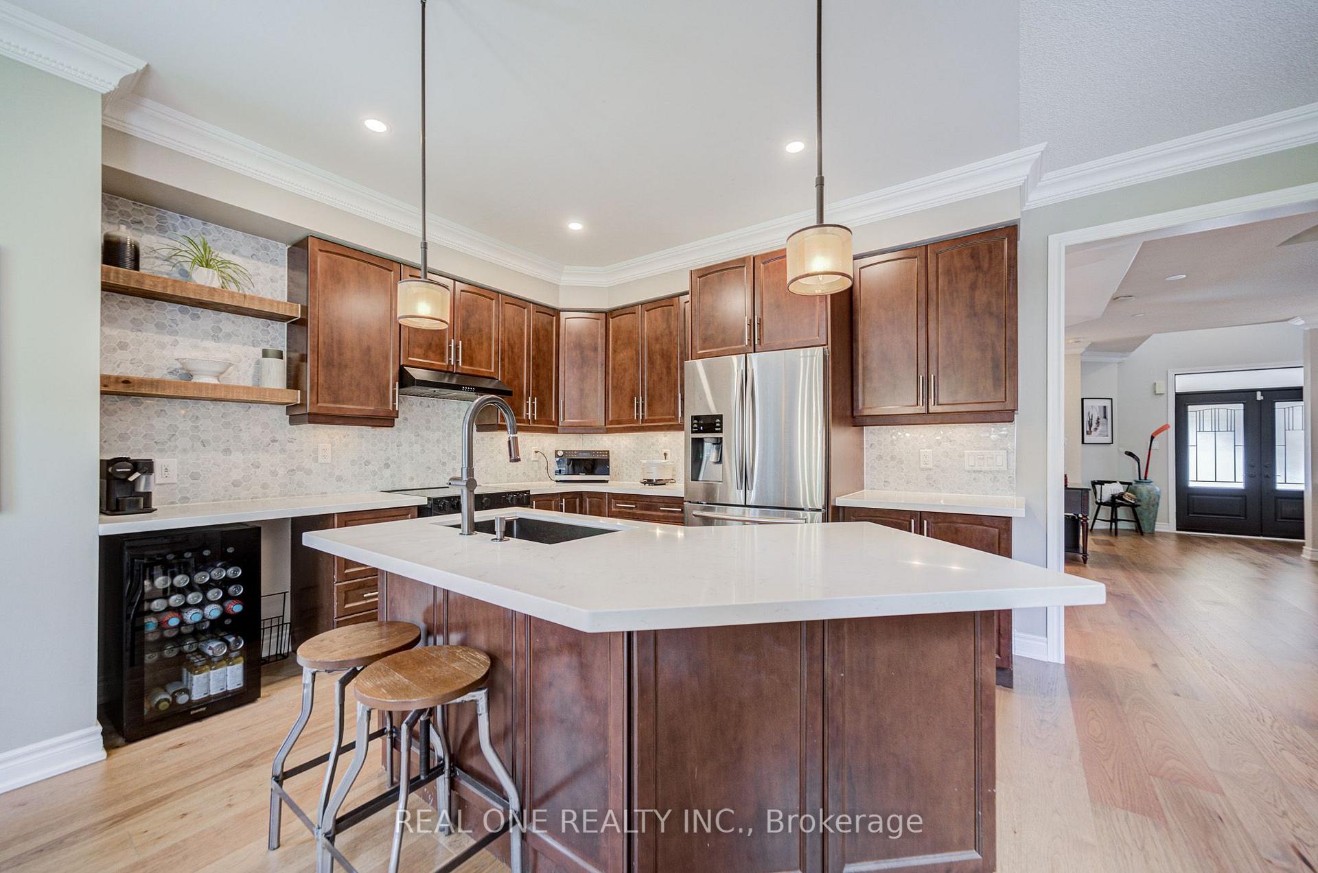 Photo 16 of 2463 Parkglen Avenue, Oakville, Westmount — HOMEH