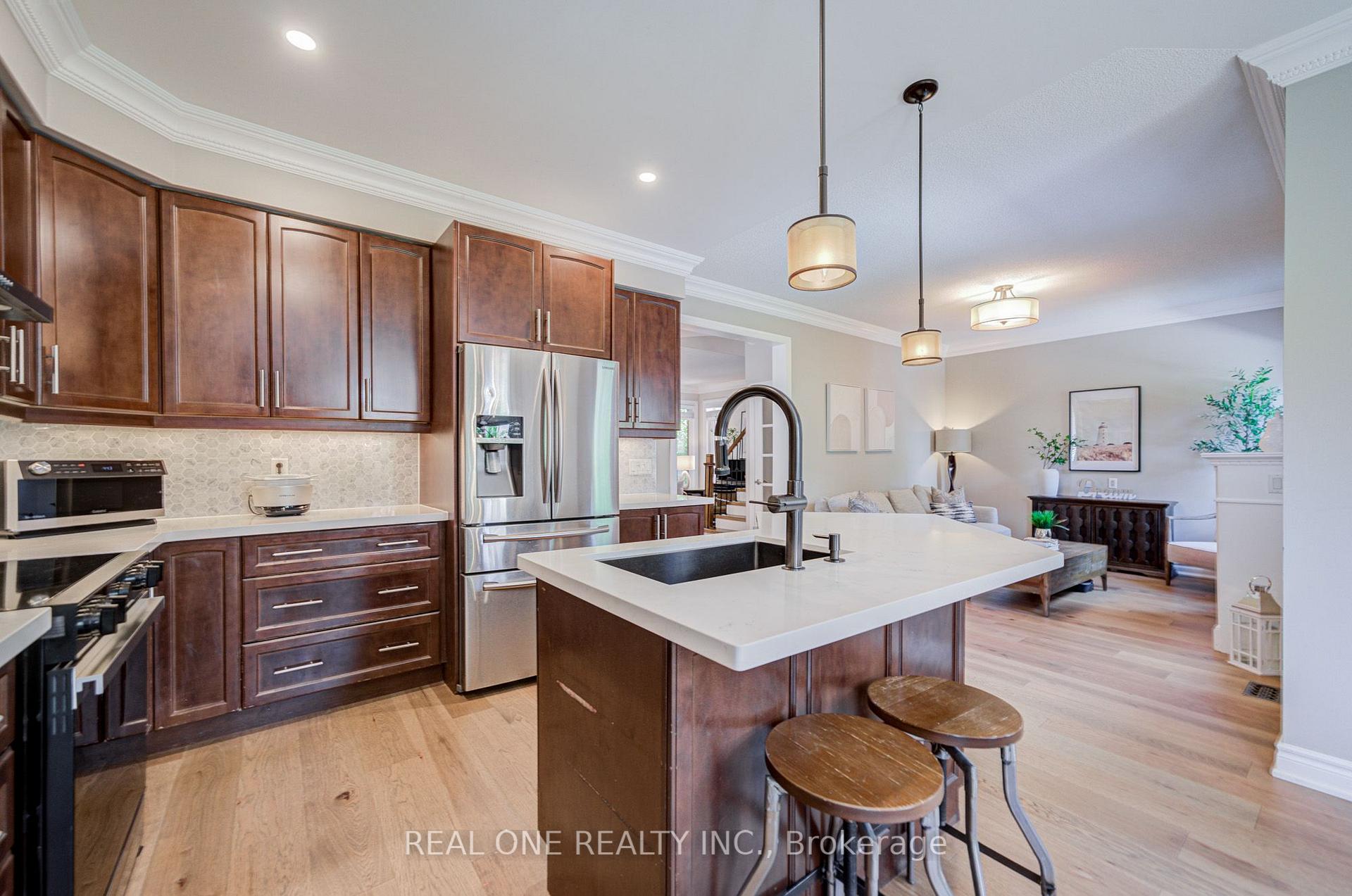 Photo 18 of 2463 Parkglen Avenue, Oakville, Westmount — HOMEH