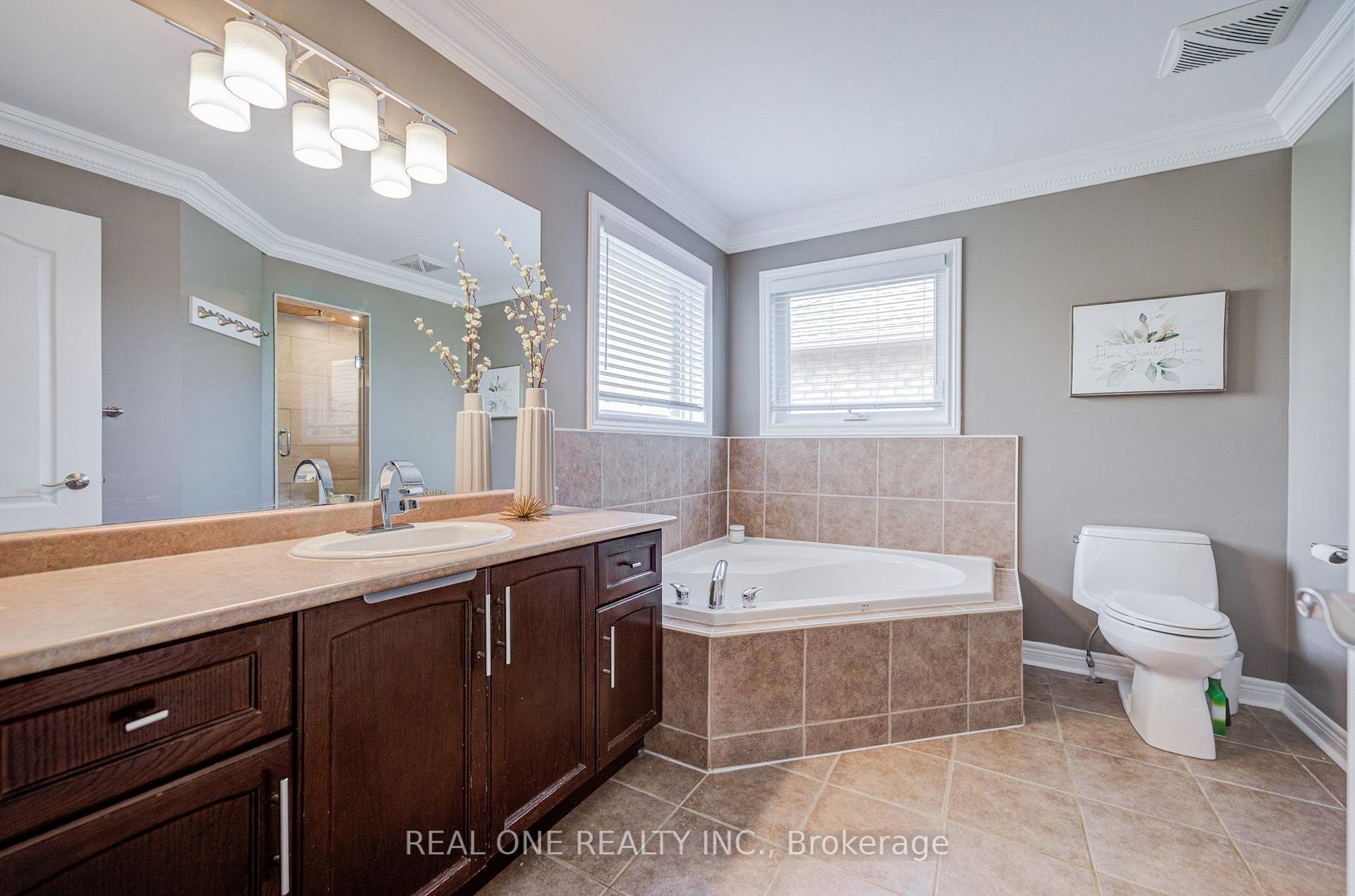 Photo 29 of 2463 Parkglen Avenue, Oakville, Westmount — HOMEH