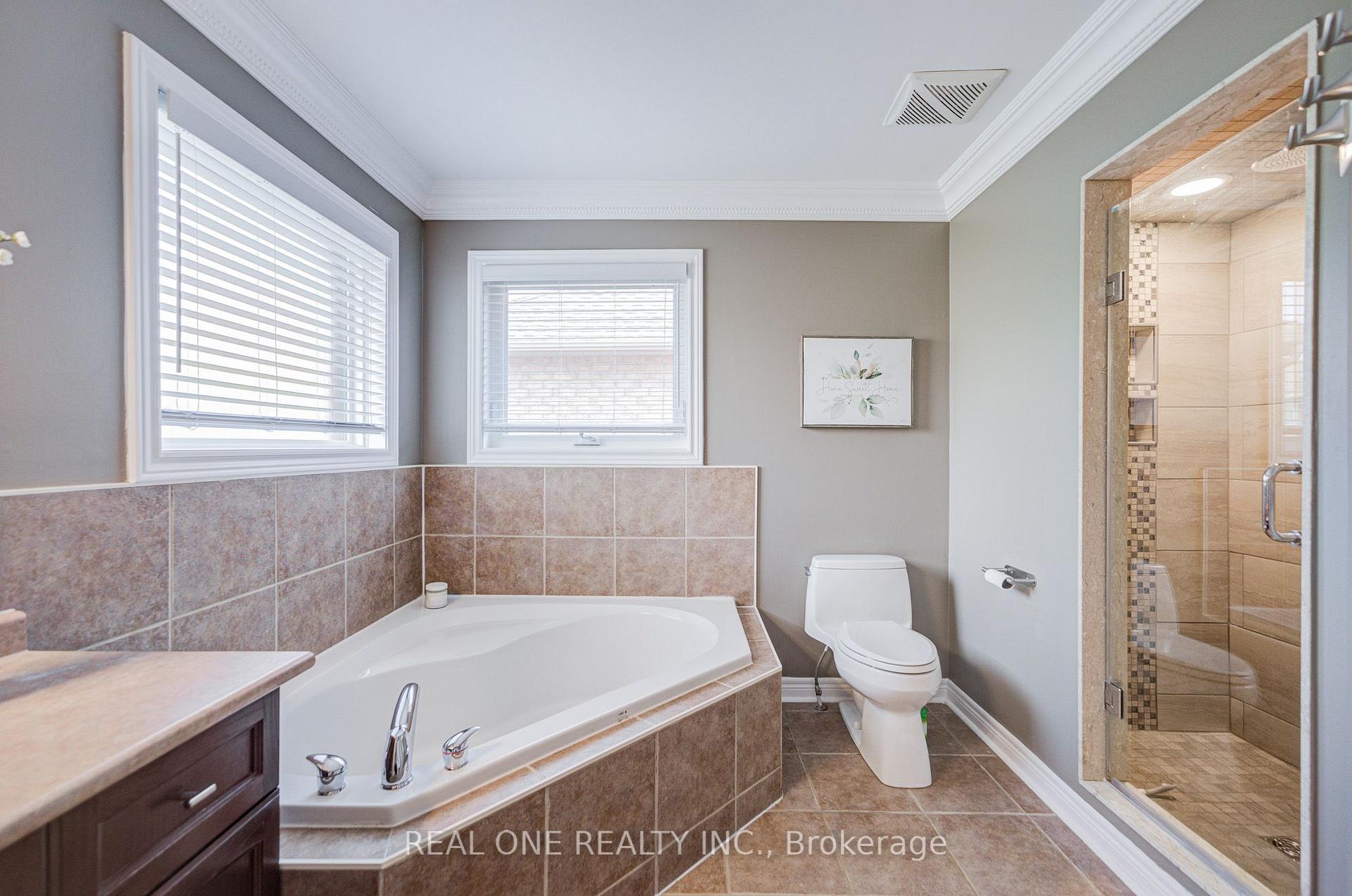 Photo 30 of 2463 Parkglen Avenue, Oakville, Westmount — HOMEH