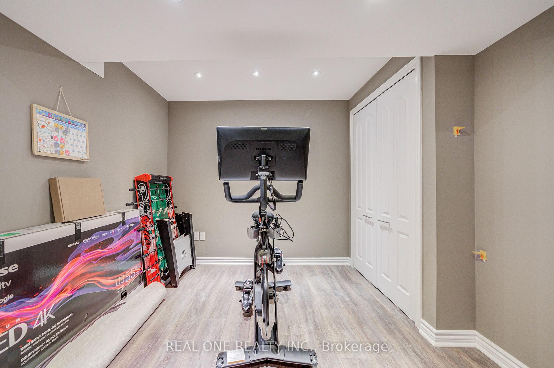 Photo 41 of 2463 Parkglen Avenue, Oakville, Westmount — HOMEH