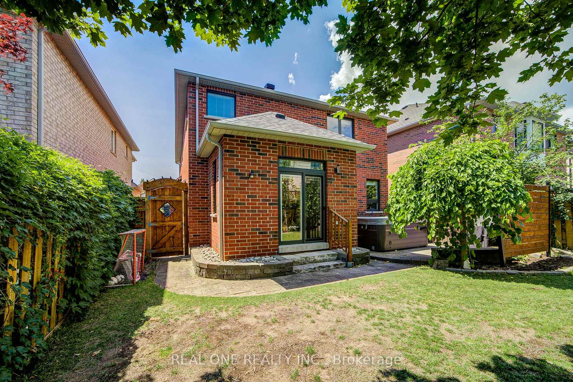 Photo 46 of 2463 Parkglen Avenue, Oakville, Westmount — HOMEH