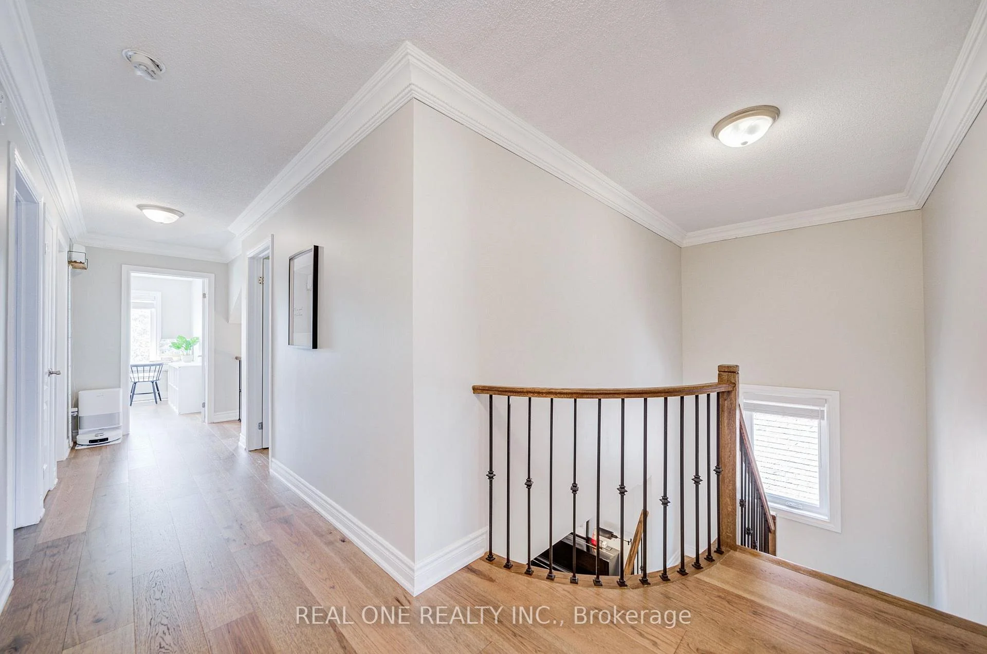 Photo 26 of 2463 Parkglen Avenue, Oakville, Westmount — HOMEH