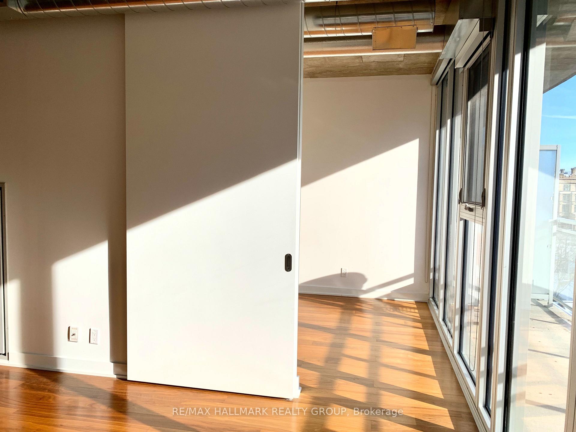 Photo 5 of Unit 704, 354 Gladstone Avenue, Ottawa, Ottawa Centre — HOMEH