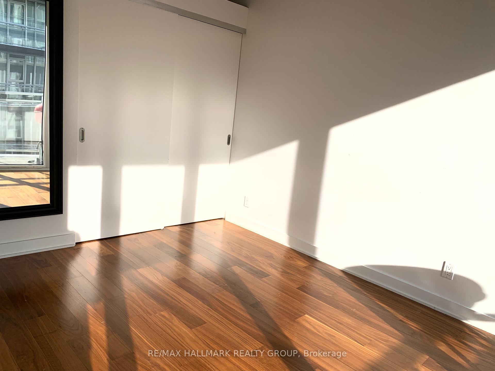 Photo 6 of Unit 704, 354 Gladstone Avenue, Ottawa, Ottawa Centre — HOMEH