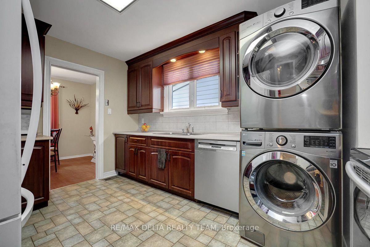 Photo 19 of 11 Courtney Road, Ottawa, Kanata - Glencairn/Hazeldean — HOMEH