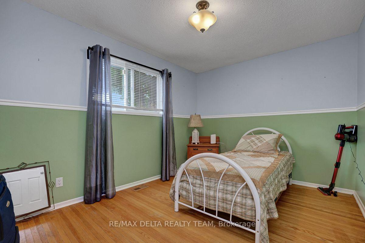 Photo 23 of 11 Courtney Road, Ottawa, Kanata - Glencairn/Hazeldean — HOMEH
