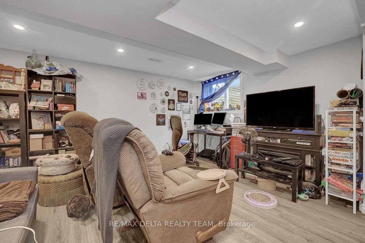 Photo 29 of 11 Courtney Road, Ottawa, Kanata - Glencairn/Hazeldean — HOMEH