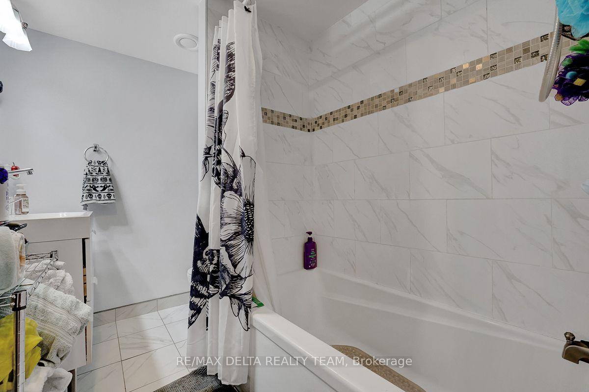 Photo 39 of 11 Courtney Road, Ottawa, Kanata - Glencairn/Hazeldean — HOMEH